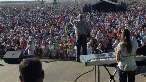 Angus Leading million in prayer